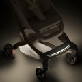 1141128110_2025_maxicosi_stroller_famecabin_sapphiresand_lumiridesystem_side[1].png